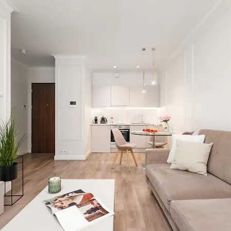 Close Apartment