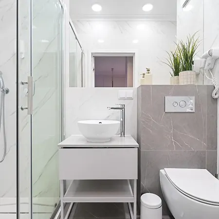 Close-urban Chic - Luxury For Up To 10 Guests In Mennica Residence, Center